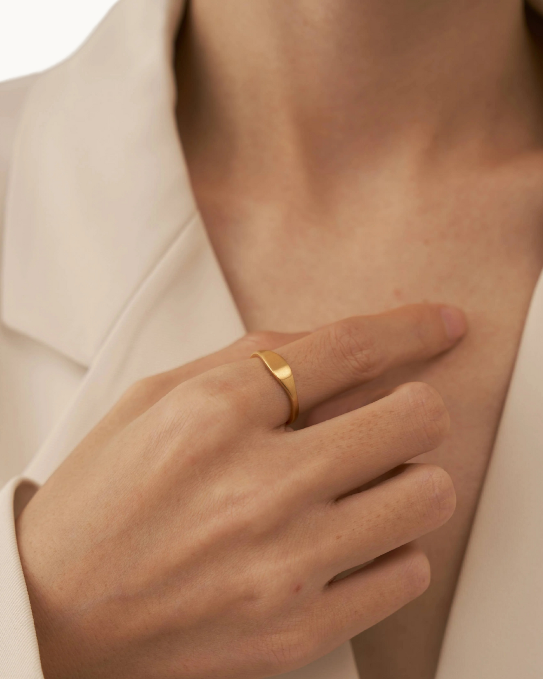 The Theo: Vintage Gold Band