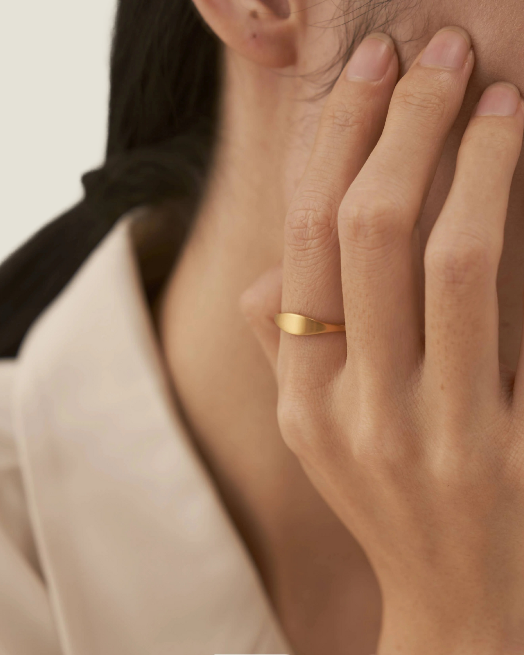 The Theo: Vintage Gold Band