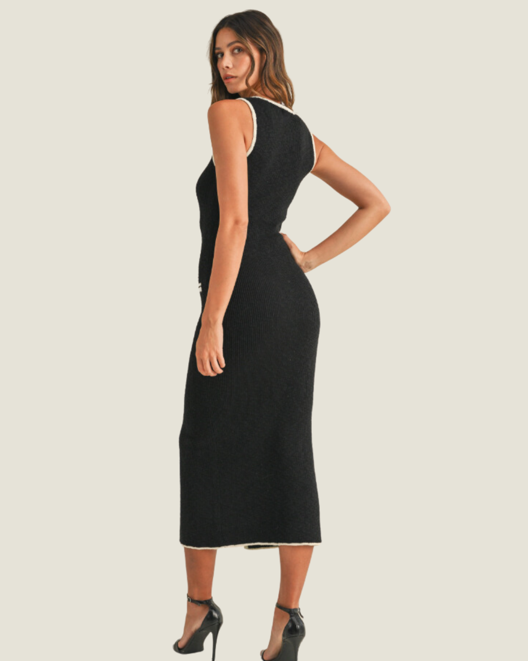 The Adriana: Sleeveless Contrast Binding Midi Dress