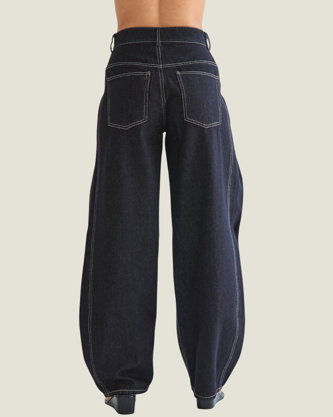 Xandra Pleated Barrel Jeans