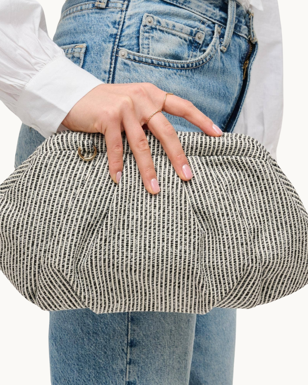 Sadie Clutch: Black White