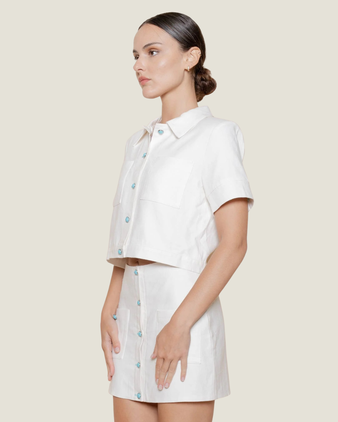 Daisy Turquoise Button Cropped Top