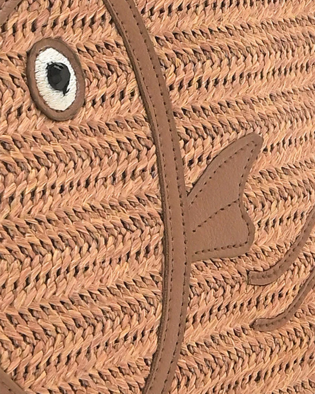 Brown Trim Fish Raffia Handheld Clutch