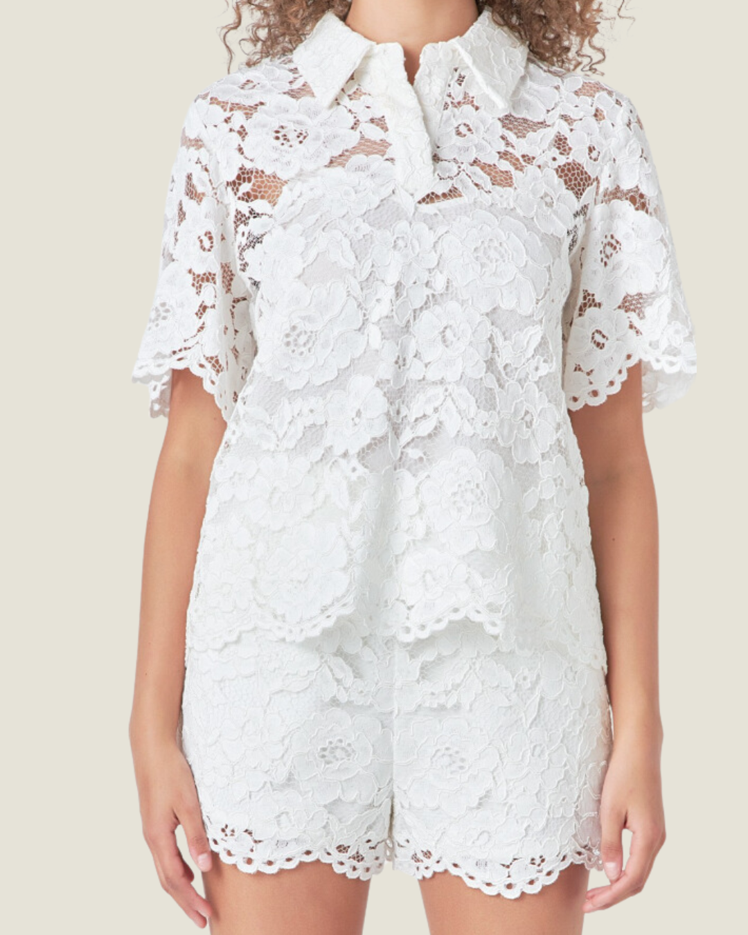 The Kit: White Lace Half Sleeve Top