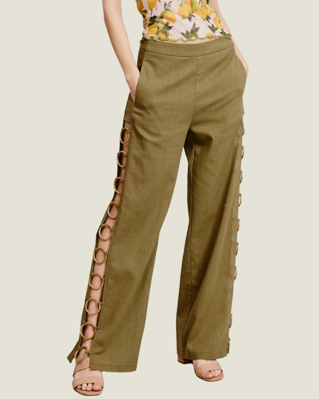 Clara Linen Ring Detail Wide Leg Pants- a bold hunter green linen pant made to stand-out. Available at Love Celine a women’s boutique in SWFL.