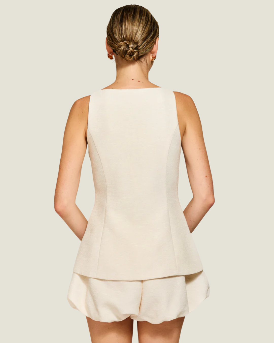The Adella: Line & Dot Top