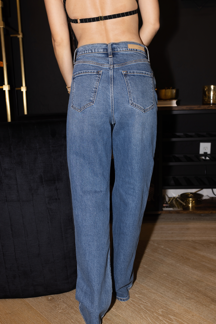 She's Classic: High Rise Straight Leg Jeans