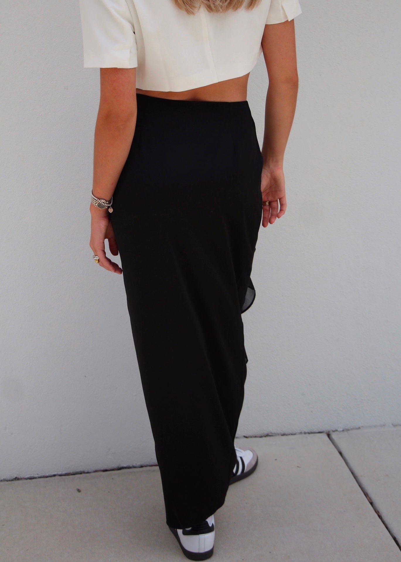 Strandvagen: Black Ruffle Midi Skirt
