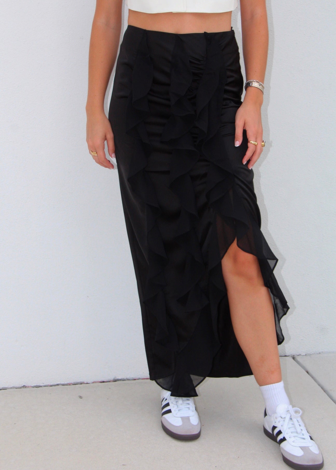 Strandvagen: Black Ruffle Midi Skirt